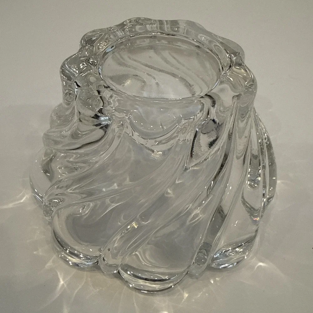 Mikasa Peppermint Clear Crystal Bowl Swirl Design Giftware 4 1/4